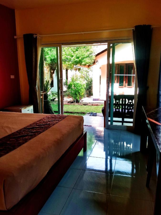 Suwantana Lanta Houses Ko Lanta Exteriör bild